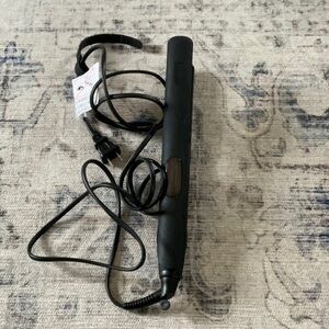 Lange Le Ceramique Luxe Digital 1 Pass flat iron